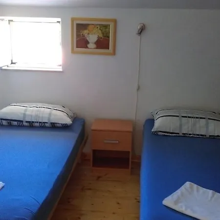 Elinor 2 Apartamento