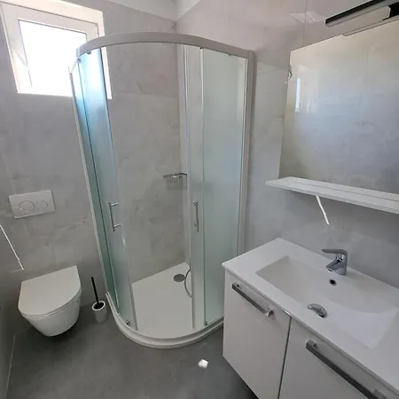 Elinor 2 Apartamento