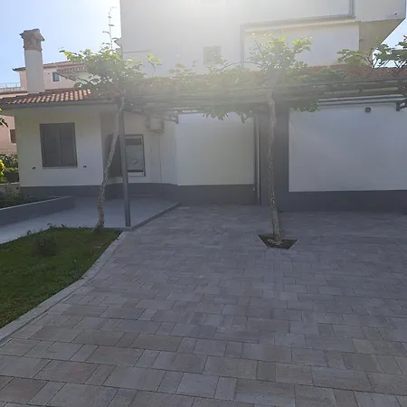Elinor 2 Apartmán