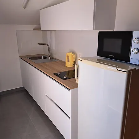Elinor 2 Apartman