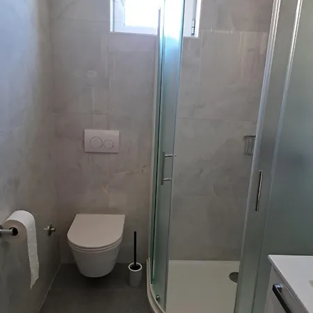 Apartman Elinor 2 *